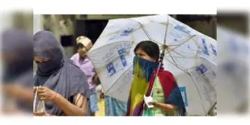 Read more about - পৌষের শেষে গ্রীষ্মে ঘরে ঘরে বাড়ছে অসুখ, সাবধানবাণী চিকিৎসকদের        