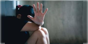 Read more about - Bandra Station | ট্রেনের ফাঁকা কামরায় মহিলাকে ধর্ষণ! সিসিটিভি ফুটেজ দেখে গ্রেফতার অভিযুক্ত কুলি!