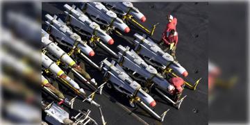 Read more about - US Navy | চিনের দাপট থমকাতে ইন্দো-প্যাসিফিকে AIM 174B মিসাইল আনল জো বাইডেনের দেশ