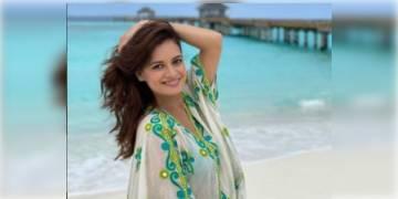 Read more about - রহেনা হ্যায় তেরে দিল মে-র স্মৃতিকে উসকে দিয়ে দ্বিতীয় হানিমুনে মলদ্বীপে উড়ে গেলেন দিয়া মির্জা