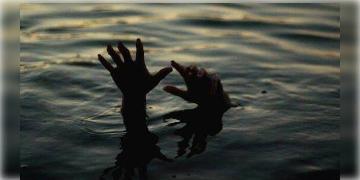 Read more about - Howrah | সেলফি তুলতে গিয়ে বিপত্তি, রূপনারায়ণে তলিয়ে গেল হাওড়ার ১ ব্যক্তি !