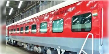 Read more about - পুজোর আগেই সফর শুরু সস্তায় এসি কোচের,  টিকিট মিলবে এখনই ঘোষণা করলো রেল