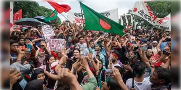 Read more about - Bangladesh | বাংলাদেশে শেখ হাসিনার সরকার পতনের ১ মাস পূর্ণতা, দেশজুড়ে ‘শহীদি মার্চে’র ডাক বৈষম্যবিরোধী ছাত্রদের