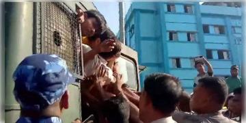 Read more about - Bangla Bandh | আরজি কর ঘটনার প্রতিবাদে ভিন্ন ভিন্ন দাবি নিয়ে পথে SUCI,বিজেপি,মুখ্যমন্ত্রী! জেলায় জেলায় বনধের বিক্ষিপ্ত প্রভাব