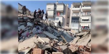 Read more about - অবিশ্বাস্য ঘটনা তুরস্কে, ভূমিকম্পের ৯১ ঘণ্টা পর ধ্বংসস্তূপ সরিয়ে উদ্ধার ৩বছরের শিশুকন্যা!   