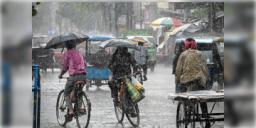 Read more about - Kolkata Weather Update | আগামী কয়েক ঘণ্টায় কলকাতায় ধেয়ে আসছে কালবৈশাখী, বজ্রবিদ্যুৎ-সহ ঝড়ের পূর্বাভাস আরও ৩ জেলায়