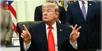 Read more about - Donald Trump | ইরানে যুদ্ধ থামাতে ট্রাম্পের বিরুদ্ধে প্রস্তাবনা পাশ মার্কিন সেনেটের!