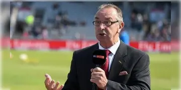 Read more about - দীর্ঘ ২২ বছর পর অবসর নিলেন প্রখ্যাত ধারাভাষ্যকার ডেভিড লয়েড।