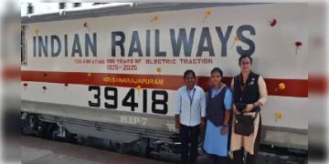 Read more about - Electric Rail | শীঘ্রই উত্তরবঙ্গের ৫টি রুটে ছুটবে ইলেকট্রিক ইঞ্জিন! শেষ ইলেকট্রিফিকেশনের কাজ!