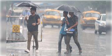 Read more about - Weather Update | দক্ষিণবঙ্গে বাড়বে বৃষ্টির দাপট! আজও রয়েছে বজ্রবিদ্যুৎ-সহ বৃষ্টির কমলা সর্তকতা!