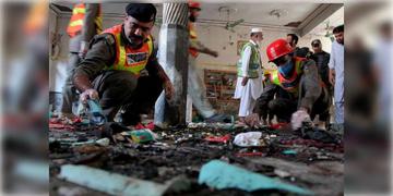 Read more about - Pakistan | এবার পাকিস্তানে জঙ্গি হামলা! ৫৪ জঙ্গি নিকেশের পরেই ভয়াবহ বিস্ফোরণ! মৃত্যু ৭ জনের!