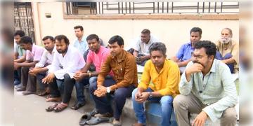 Read more about - SSC Protest | আজ থেকে অনশনে বসলেন চাকরিহারা শিক্ষকরা! বৃহস্পতিবার ডাক মহামিছিলেরও!