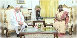 Read more about - PM Modi Met Droupadi Murmu | রাষ্ট্রপতি ভবনে প্রধানমন্ত্রী মোদীর সঙ্গে বৈঠক করলেন রাষ্ট্রপতি দ্রৌপদী মুর্মু