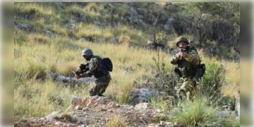 Read more about - Jammu Kashmir | যুদ্ধবিরতি লঙ্ঘন করে গুলি চালালো পাক সেনা! পাল্টা জবাব দিলো ভারতীয় সেনাও!