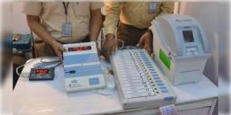 Read more about - Election Commission | সামনেই নির্বাচন, ভোটারদের সুবিধার্থে ইভিএম ব্যালটে থাকছে ‘বড় রঙিন ছবি, স্পষ্ট সিরিয়াল নম্বর’