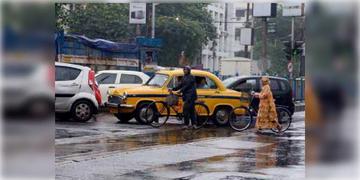 Read more about - Weather Update | গরমের দাবদাহে পুড়ছে কলকাতা, একনজরে মহানগরীর আজকের আবহাওয়া আপডেট