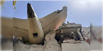 Read more about - Ahmedabad Plane Crash | পাখির ধাক্কায় দুর্ঘটনা? এয়ার ইন্ডিয়ার বিমান ভেঙে পড়ার নেপথ্যে আনুমানিক কারণ জানালো DGCA!