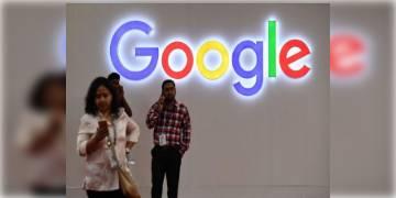 Read more about - গুগল গোপনে আপনার ফোনে অডিও রেকর্ড করছে, জানেন কী ভাবে বন্ধ করবেন?