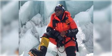 Read more about - Kami Rita Sherpa | ৩১ বার এভারেস্ট জয়! ৫৫ বছর বয়সে নিজেরই রেকর্ড ভাঙলেন কিংবদন্তি শেরপা কামি রিতা!