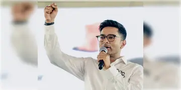 Read more about - Abhishek Banerjee | এসআইআর ইস্যুতে 'দিল্লি চলো'-র ঘোষণা অভিষেকের! বাংলাদেশি-রোহিঙ্গাদের তালিকা প্রকাশের দাবি তাঁর