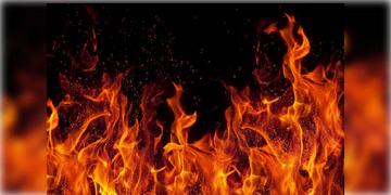 Read more about - Kolkata Fire | কলকাতায় অগ্নিকান্ড, ভরসন্ধ্যায় দাউ দাউ করে জ্বলে উঠলো নোনাডাঙার বসতি!