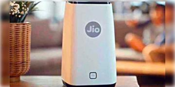 Read more about - Jio Air Fiber | ২০২৩ এর গণেশ চতুর্থীর দিনই লঞ্চ হবে জিও এয়ার ফাইবার! জানুন কত টাকায় কী কী পরিষেবা পাবেন!