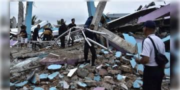 Read more about - ইন্দোনেশিয়া কেঁপে উঠল ভয়াবহ ভূকম্পে, মৃত ৭ আহত ৭০০                       