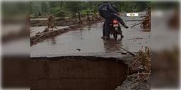 Read more about - মহারাষ্ট্রে ব্যাপক বৃ্ষ্টির জেরে ভয়াবহ ভূমিধস, মৃত কমপক্ষে ৩৬ জন