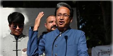 Read more about - Sonam Wangchuk | ককরোচদের সমর্থন, লাদাখের দাবিতে কেন্দ্রকে ২ অক্টোবরের ডেডলাইন ওয়াংচুকের!