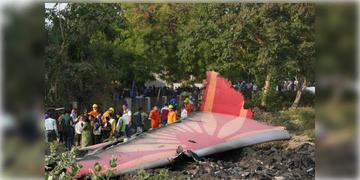 Read more about - Ahmedabad Plane Crash | মাত্র ১০ মিনিটের জন্য ফ্লাইট মিস! নিশ্চিত মৃত্যুর হাত থেকে বাঁচলেন যাত্রী