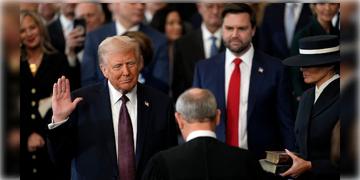 Read more about - Donald Trump | দোষী সাব্যস্ত হয়েও ৪৭তম মার্কিন প্রেসিডেন্ট হিসেবে শপথ নিলেন ডোনাল্ড ট্রাম্প! উপস্থিত জ়াকারবার্গ-জয়শংকররা