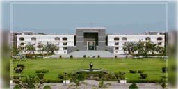 Read more about - Gujarat High Court | ফের "বোমা-হুমকি"  গুজরাট হাই কোর্টে! ইমেল পেয়েই তল্লাশি চালাচ্ছেন পুলিশ ও ডগ স্কোয়াড