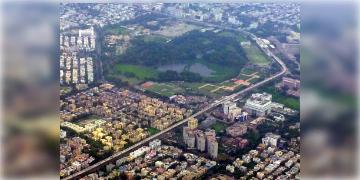 Read more about - Kolkata Airport | আমেদাবাদের ঘটনা কলকাতার জন্য ‘অ্যালার্মিং’! বাগুইআটি-কৈখালিতেও হতে পারে বড়ো দুর্ঘটনা?