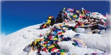 Read more about - এভারেস্টের পথে পড়ে থাকা আবর্জনা দিয়ে শিল্পসামগ্রী গড়ে তুললো নেপাল     