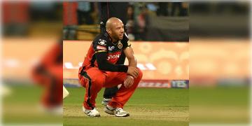 Read more about - Tymal Mills | পর্ন সাইটে কোহলির সতীর্থ টাইমাল মিলস! অস্বস্তিতে ইংল্যান্ড ক্রিকেট বোর্ড