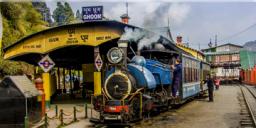 Read more about - Darjeeling | দার্জিলিংয়ে বড় আকর্ষণ, টয়ট্রেনের সঙ্গে জুড়ছে ব্রিটিশ আমলের ১৪টি বগি!