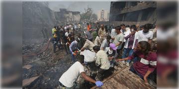 Read more about - Ahmedabad Plane Crash | ‘চাপসৃষ্টি’-র অভিযোগ নস্যাৎ, নিহতদের দুই তৃতীয়াংশের পরিবারকে দেওয়া হয়েছে আর্থিক সাহায্য, দাবি এয়ার ইন্ডিয়ার