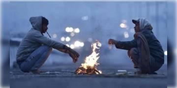 Read more about - ১৭ বছরে সর্বনিম্ন তাপমাত্রা দিল্লিতে! পশ্চিম হিমালয় থেকে ঢুকছে কনকনে বাতাস।  