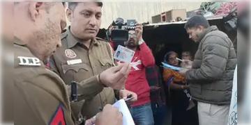 Read more about - Delhi । রাজধানী দিল্লিতে ধরপাকড়, বাংলাদেশী প্রমান হলেই মিলছে কড়া শাস্তি