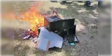 Read more about - Panchayat Election | পঞ্চায়েত ভোটের দিনই মৃত ১৮! কোথায় নিরাপত্তা? কমিশনের 'দোষ' বলে মন্তব্য বিএসএফের!