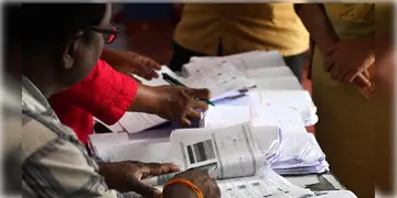 Read more about - SIR | প্রকাশিত হয়েছে খসড়া তালিকা, হিয়ারিংয়ের তোড়জোড় শুরু, পাঠানো হচ্ছে নোটিস!