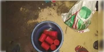 Read more about - উত্তর ২৪ পরগনার কামারহাটিতে তৃণমূলের বিদায়ী কাউন্সিলরের ছেলের ফ্ল্যাট থেকে উদ্ধার ৫০টি বোমা