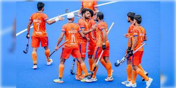 Read more about - India vs Netherlands | শেষ রক্ষা হলো না, নেদারল্যান্ডসের কাছে ৩:১ গোলে হারলেন হরমনপ্রীতরা, সেমী ফাইনালে সুযোগ মিলবে কি?