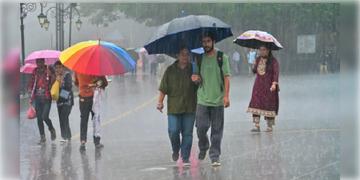 Read more about - Weather Update | বৃষ্টির জেরে কমেছে তাপমাত্রা, মঙ্গলবারও দক্ষিণবঙ্গে দিনভর বিক্ষিপ্তভাবে বৃষ্টির পূর্বাভাস!