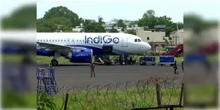 Read more about - Indigo | ইমেলে বোমা হুমকি, মুম্বইয়ে জরুরি অবতরণ হায়দরাবাদগামী ইন্ডিগো বিমানের