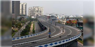 Read more about - Maa Flyover | মা ফ্লাইওভারে ফের বাইক দুর্ঘটনা! ৪০ মিনিট রক্তাক্ত অবস্থাতেই পরে রইলো যুবক! উদ্ধারের পর মৃত্যু!