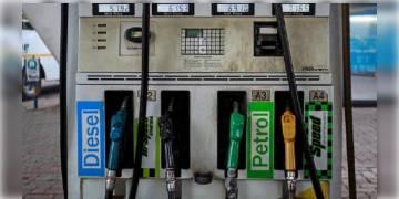 Read more about - ভোটের আগে ভোটমুখী ৪ রাজ্য এবং একটি কেন্দ্রশাসিত অঞ্চলে  কমতে পারে পেট্রল, ডিজেলের দাম