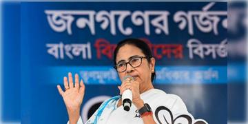 Read more about - Mamata Banerjee | দলে থাকতে চাইছেন না কেউই! শৃঙ্খলারক্ষায় নয়া কমিটি গড়লেন তৃণমূল সুপ্রিমো মমতা বন্দোপাধ্যায়