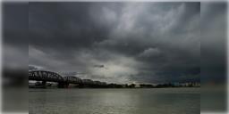 Read more about - Weather Update | ২-৩ ঘন্টার মধ্যে ধেঁয়ে আসছে বৃষ্টি, সঙ্গে বইতে পারে ঘণ্টায় ৪০-৫০ কিমি বেগে দমকা হাওয়াও!