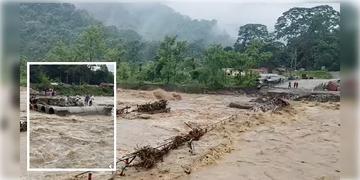 Read more about - North Bengal | বৃষ্টির কারণে বিপর্যস্ত পাহাড়ের বিস্তীৰ্ণ এলাকা, চালু হেল্পলাইন নম্বর!